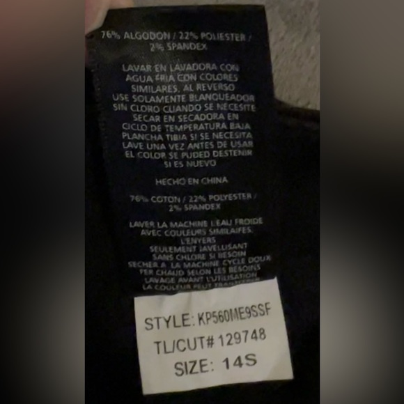 Kut From The Kloth - Good used condition, jeans are BLACK. - Picture 3 of 10